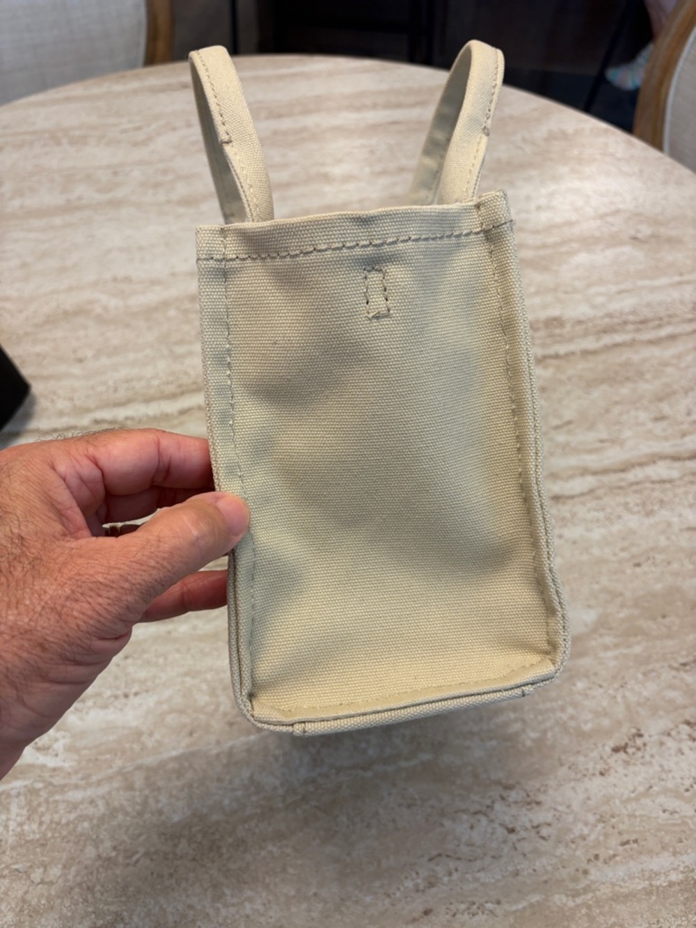 Marc Jacobs Small Logo “The Tote Bag” in Beige Canvas with Black Crossbody Strap - Picture 6 of 12